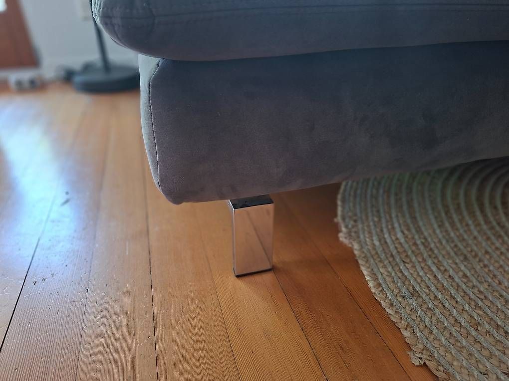 Sofas: Schnäppchen: Bettsofa 2/3er, grau – D'occasion à Langenthal par Swissrunner 4