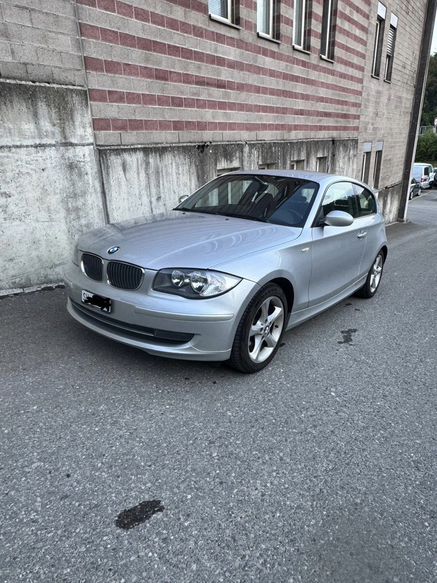BMW Automobili: BMW 120i Automat  – Usato da Schaffhausen venduto da HR-Automotive 2