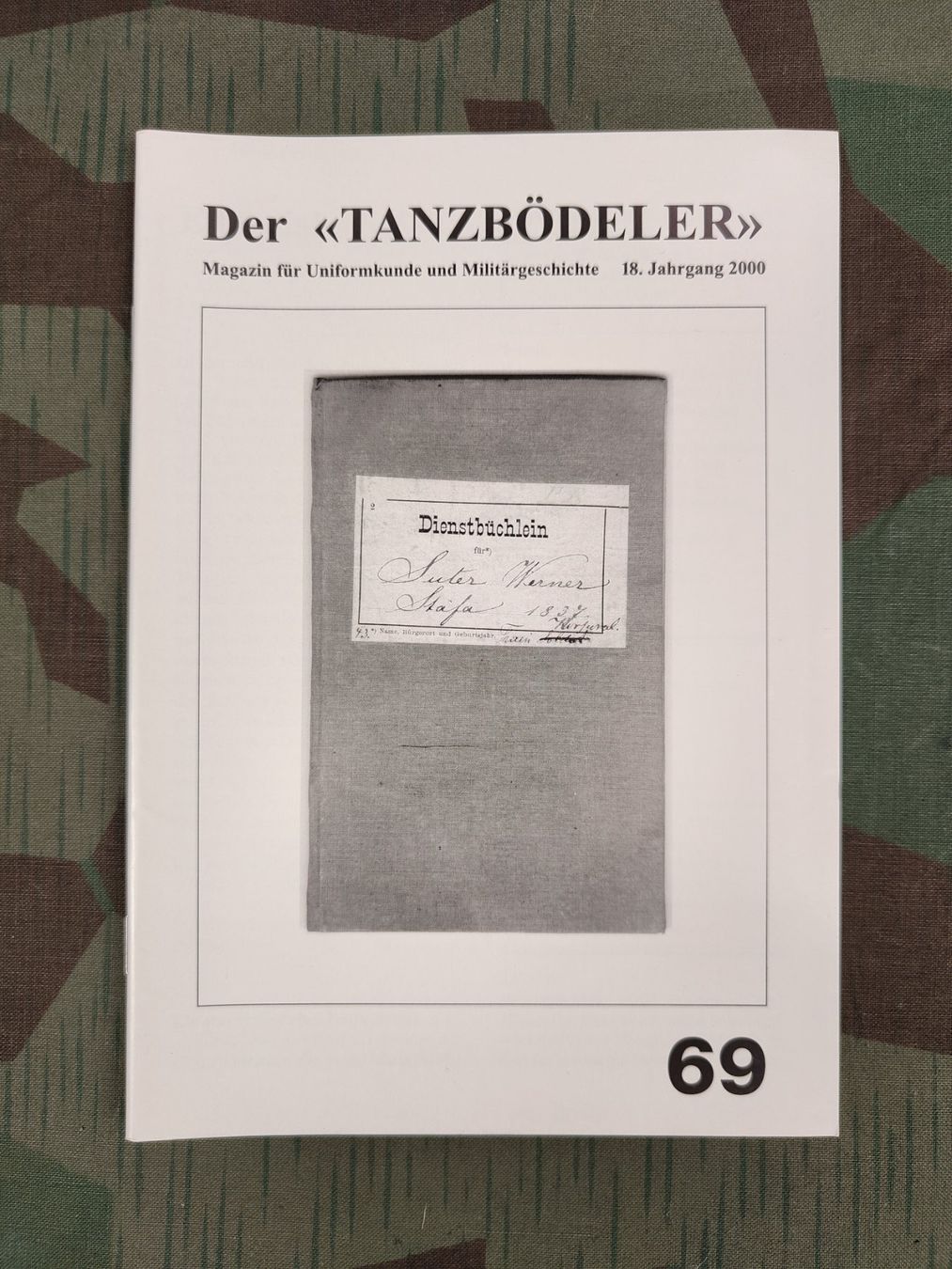 Schweizer Armee Uniformi: Der «TANZBÖDELER» Nr. 69 – Usato da Bauma venduto da SwissMilitaria