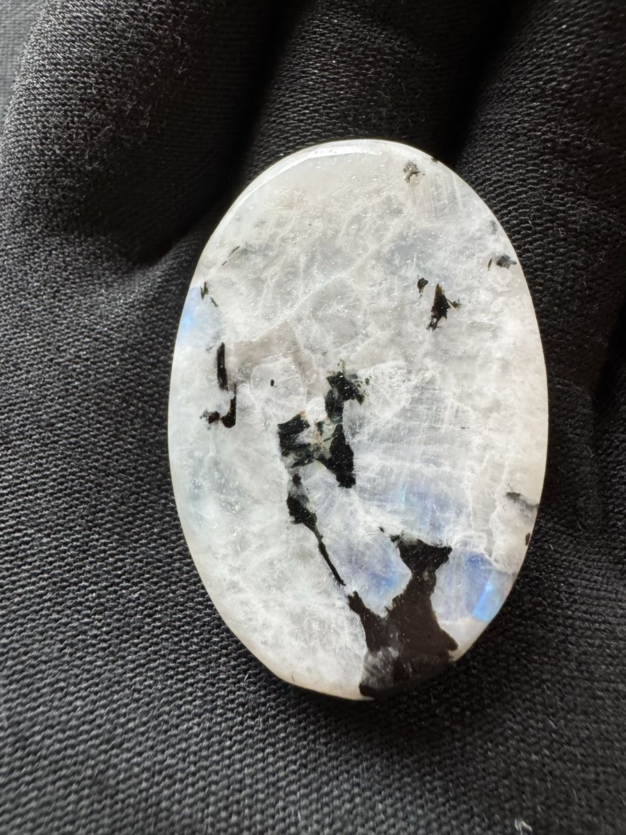 Edelsteine: Mondstein mit Turmalin 97.55 ct – Neu und originalverpackt aus Wängi von Horus_Stone 2