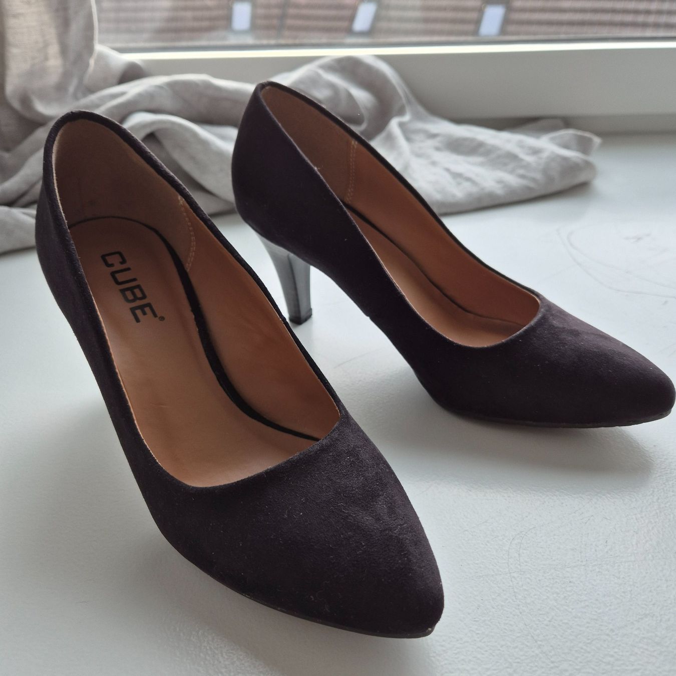 Cube Scarpe da donna: Elegante CUBE Pumps, schwarz, Grösse 36 – Nuovo (secondo la descrizione) da Laupen BE venduto da red_m767 3