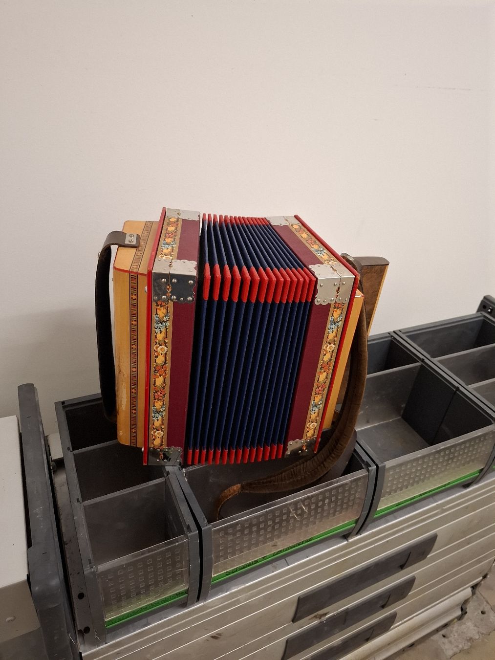 Gwerder Musikinstrumente: gwerder orgeli – Gebraucht aus Villeneuve von BibiVintage 1