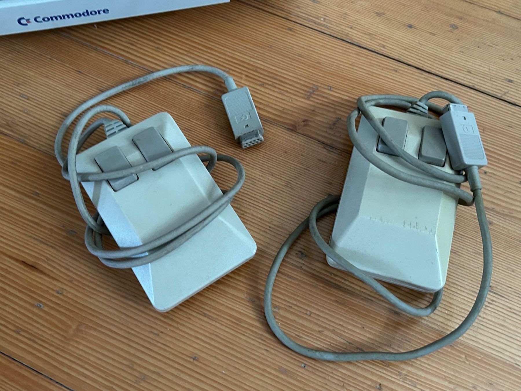 Monitor: Commodore Bildschirm 1084S – Usato da Aarau venduto da Tanichtis01 1