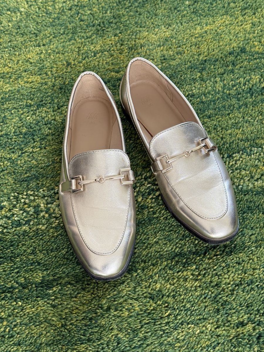 H&M Herrenschuhe: H&M gold loafers 36 – Gebraucht aus Zürich von Allwelcome 3