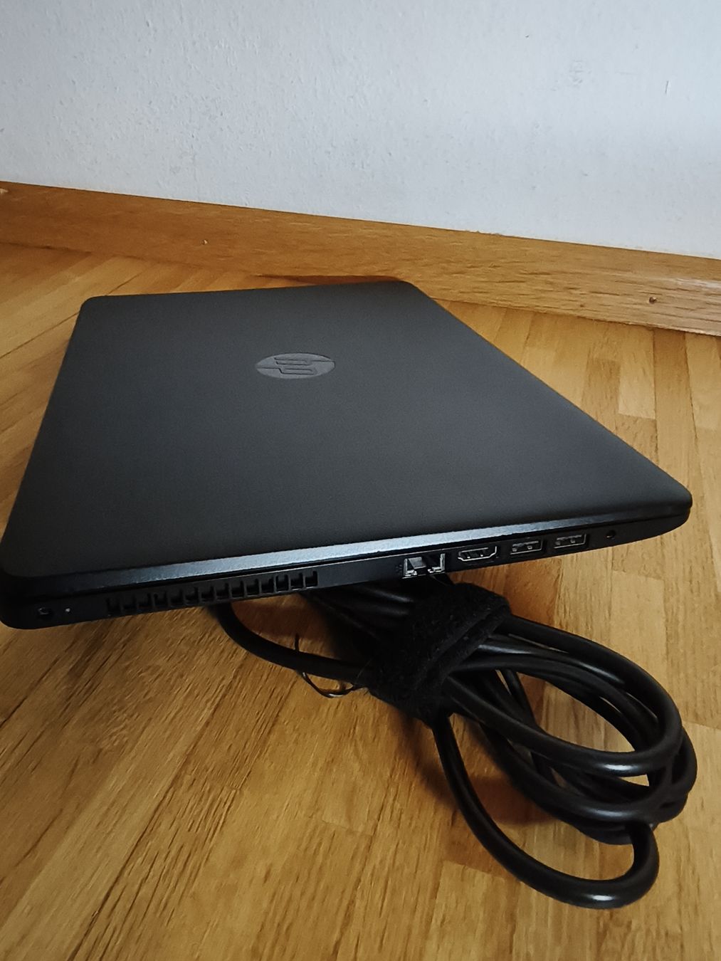 Notebook: HP 15.6" Laptop Schule Notebook Top Zustand – Usato da Basel venduto da mel_gh8b 3