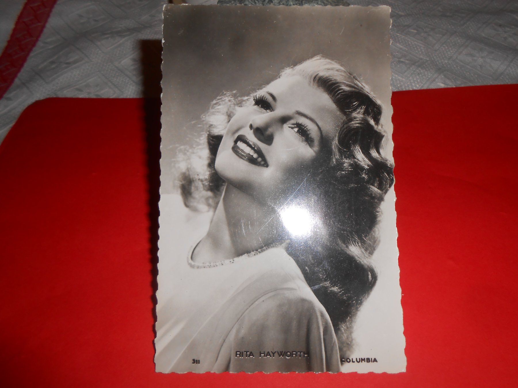 Ansichtskarten: AK; Rita Hayworth – Gebraucht aus Bubikon von