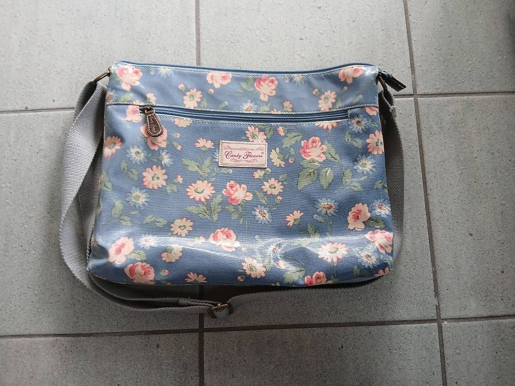 Candy Flowers Taschen für Damen: Candy Flowers Umhängetasche – Neu (gemäss Beschreibung) aus Birsfelden von coccobello03