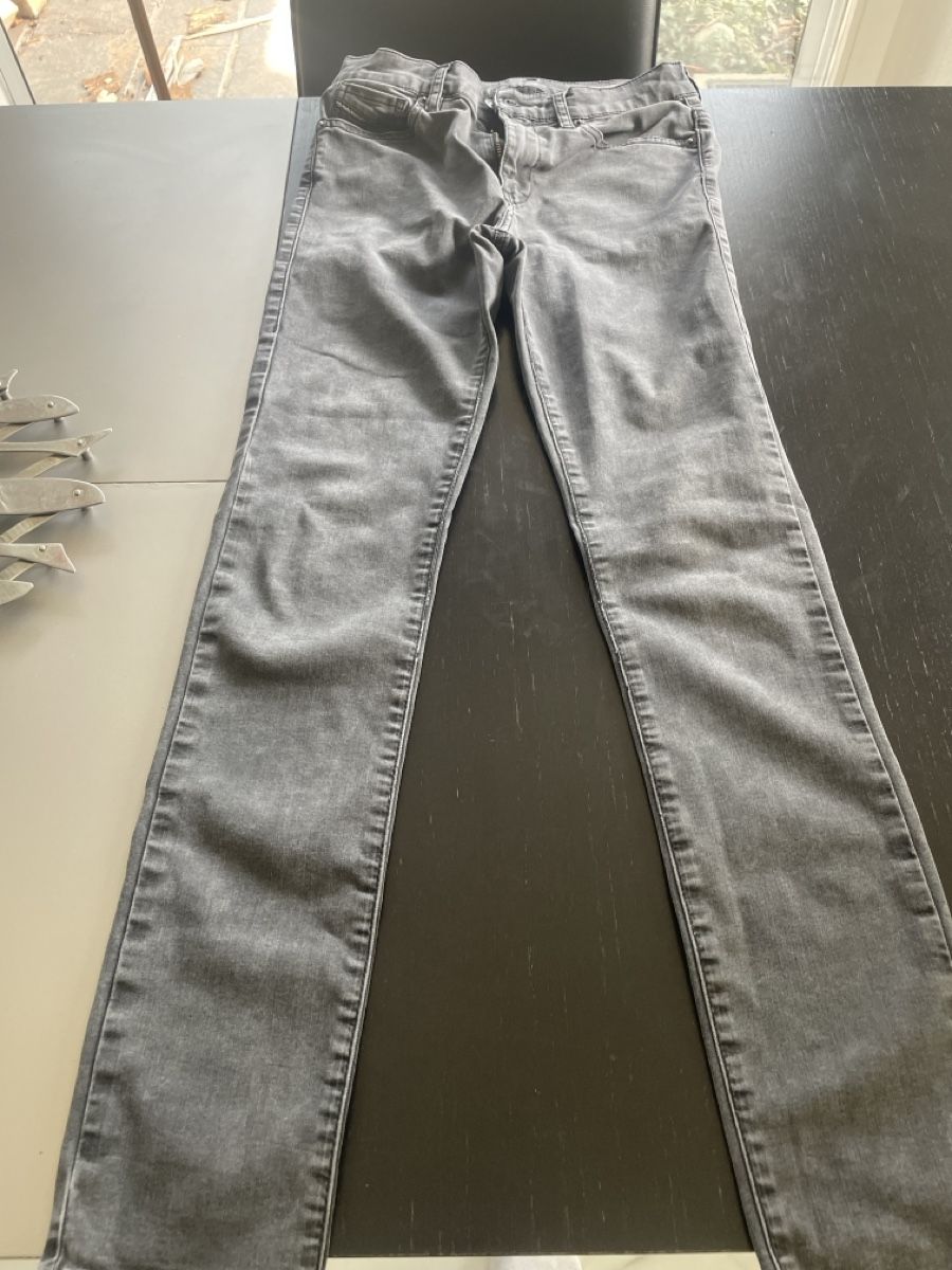Diesel Jeans: Jean Diesel Size 26 – Neuf (Voir description) à Uitikon Waldegg par smu_x9yg