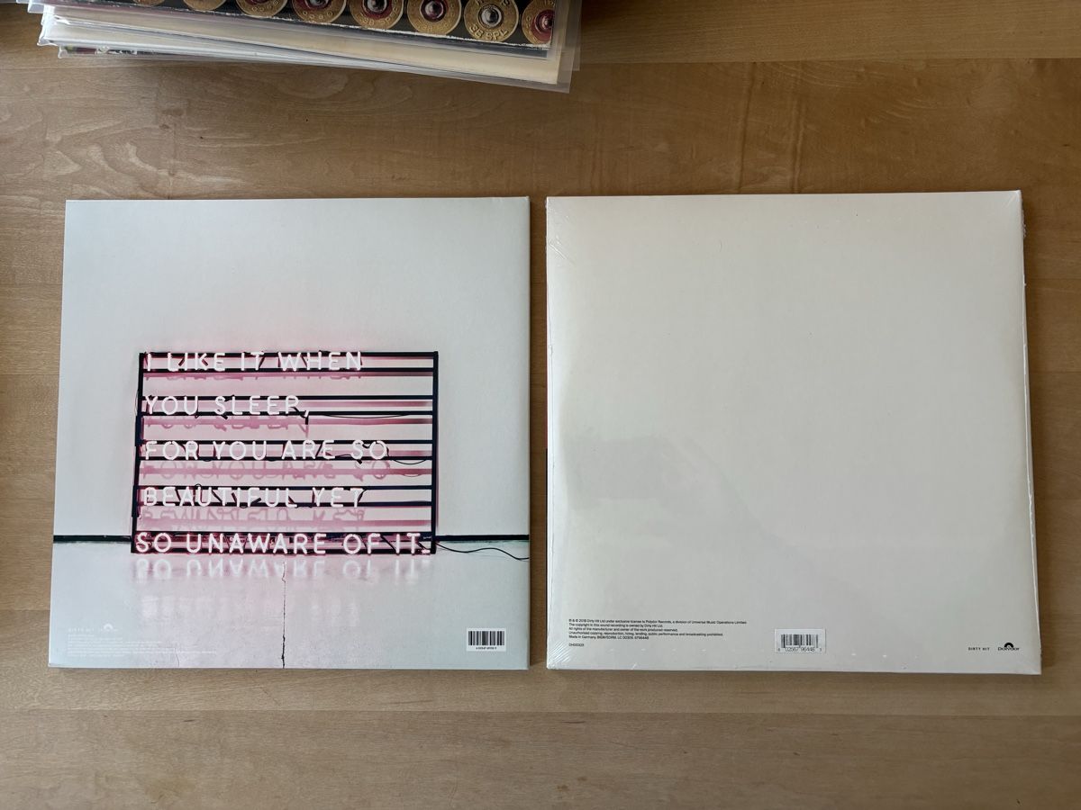 Dischi in vinile: 2x The 1975 (LP) – Usato da Zürich venduto da Interpol 1