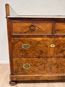 Cassettiere: Antike Kommode im Biedermeier-Stil mit Marmorplatte – Usato da Obernau venduto da Arche_Noah_Brocki 4