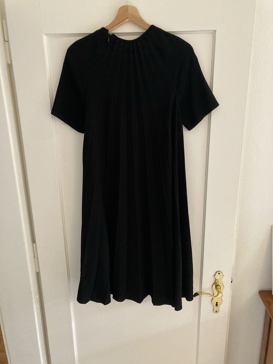 Cos Vestiti: Robe COS taille 38 – Usato da Pully venduto da bea_cn9h 1