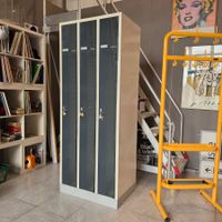 3-Fach Spind Garderobenschrank Metallschrank mit Schlösser
