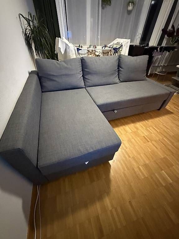 Sofas: Sofa/Ecksofa ikea FRIHETEN – Gebraucht aus Solothurn von Elysuma