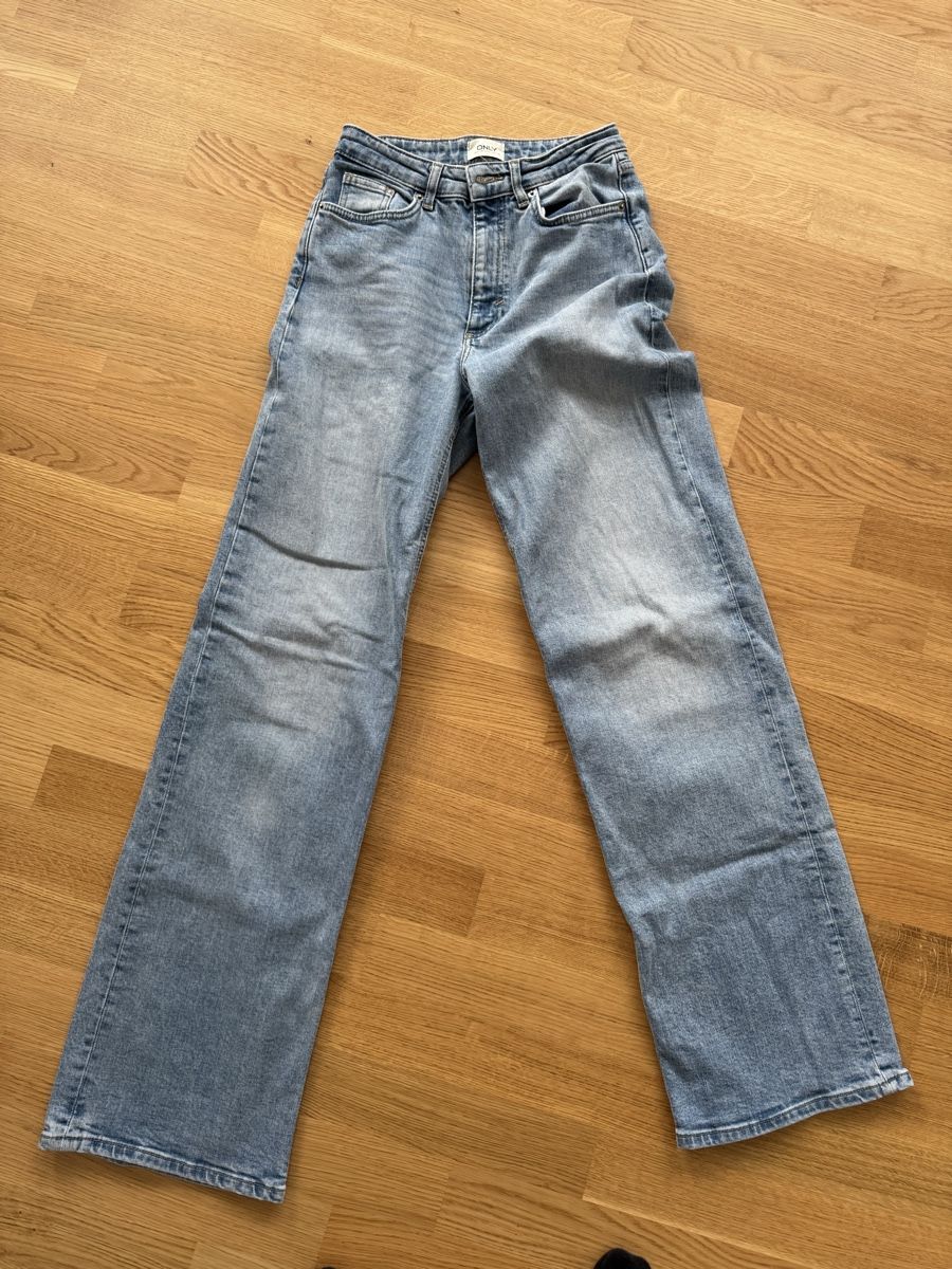 Only Jeans: ONLY Jeans (27/34)  – Usato da Oberuzwil venduto da lynni_97 1