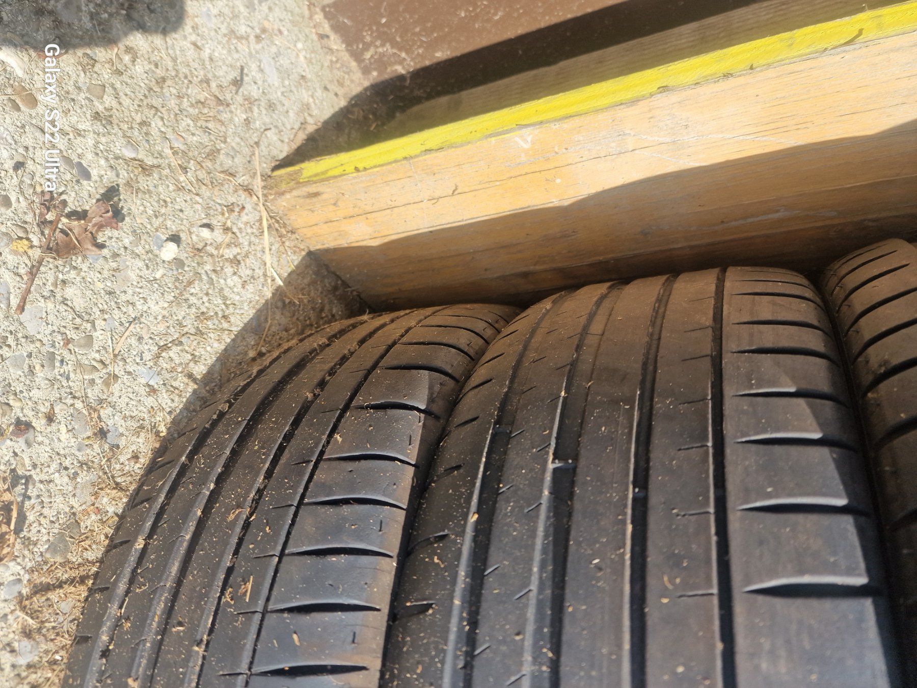 Mercedes-Benz Pneumatici & Ruote complete: Reifen pirelli 215 45 17 – Usato da Wiler b. Seedorf venduto da Urs17 2