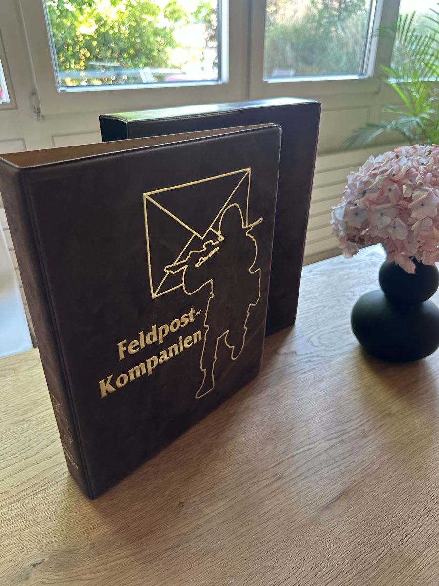 Alben: Samtener Ringbinder mit BOX ohne Einlageblätter gut erhalten – Gebraucht aus Schmitten / FR von Samsara169