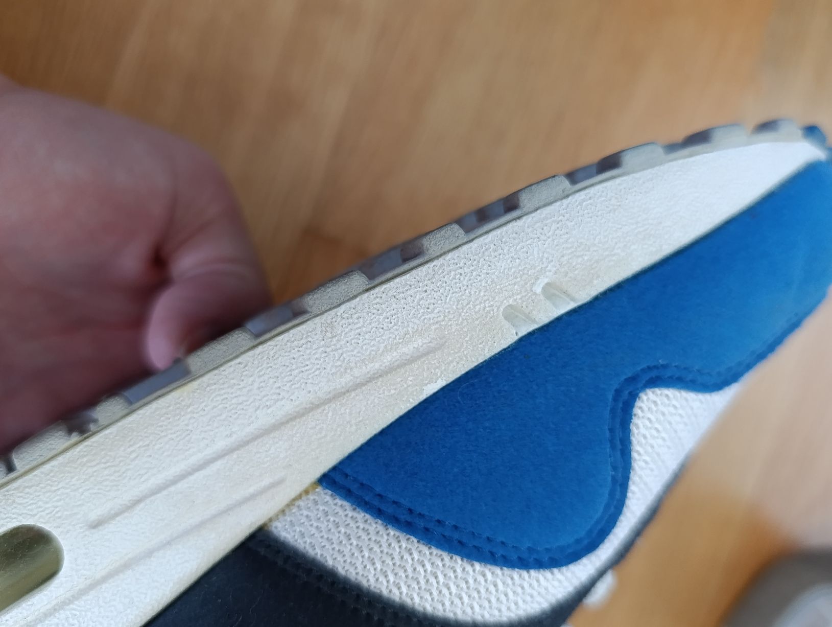 Nike Scarpe da uomo: Nike Air Max 1 Grösse 42.5 – Usato da Baar venduto da L.isa28 5
