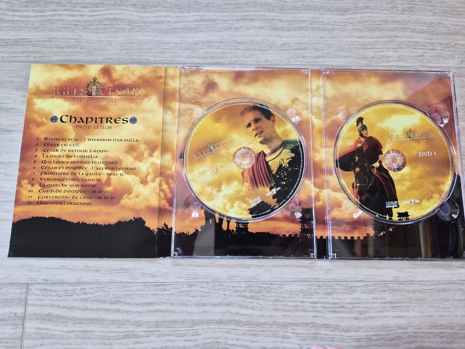 Tutti i DVDs: DVD Jules César Veni Vidi Vici 2 disques – Usato da La Joux FR venduto da car_ck96 1
