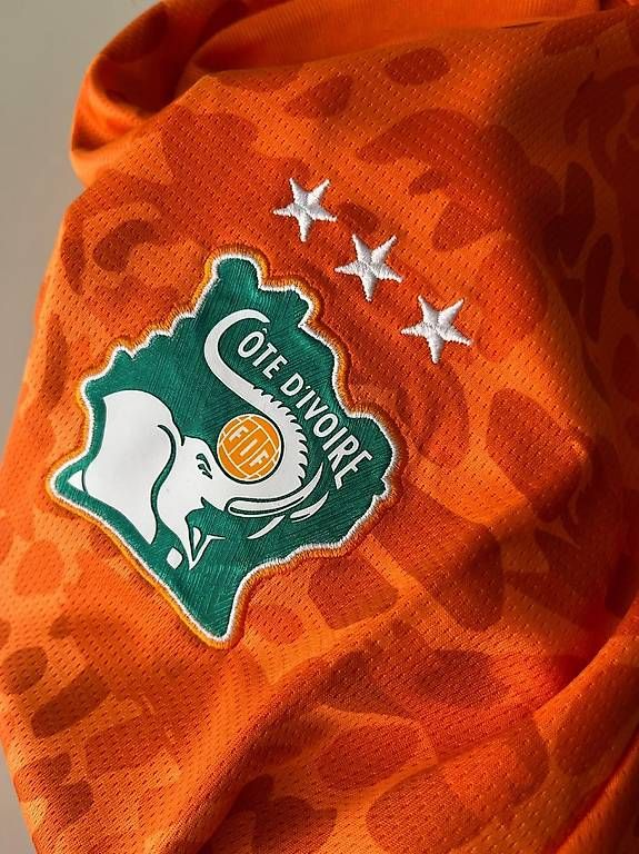 Leibchen & Hosen: Elfenbeinküste Trikot – Neu und originalverpackt aus Ittigen von tij_dvs7 2