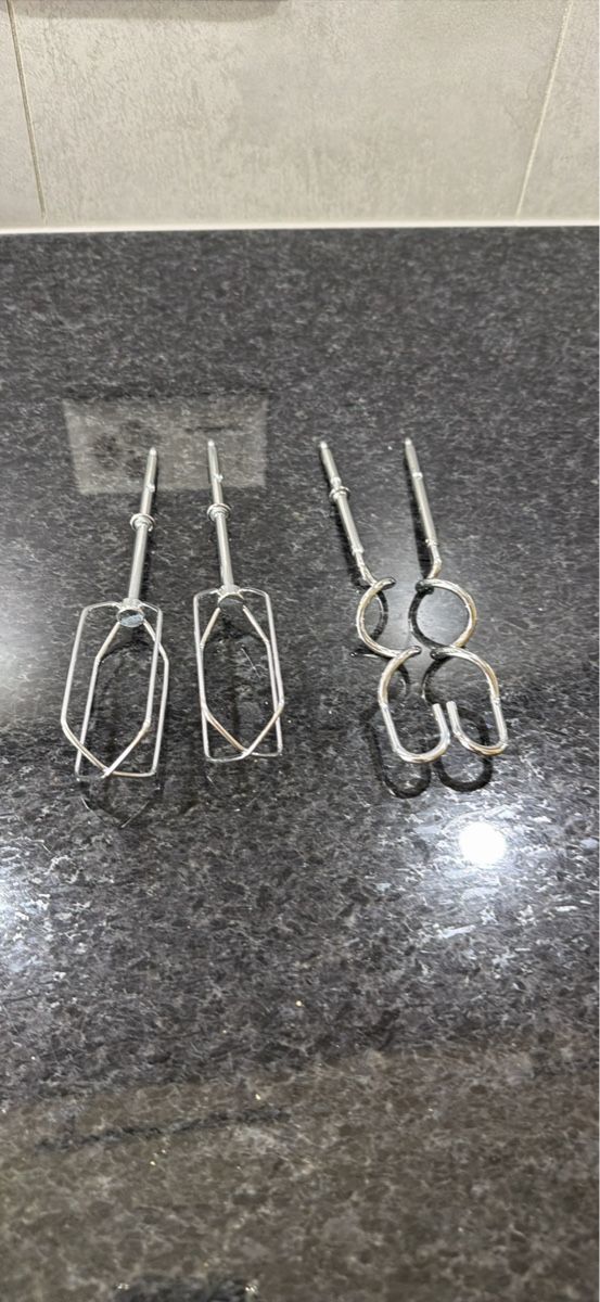 Elettrodomestici da cucina: Batteur électrique AFK HM 250T – Usato da Neuchâtel venduto da gonzalez.ni 2