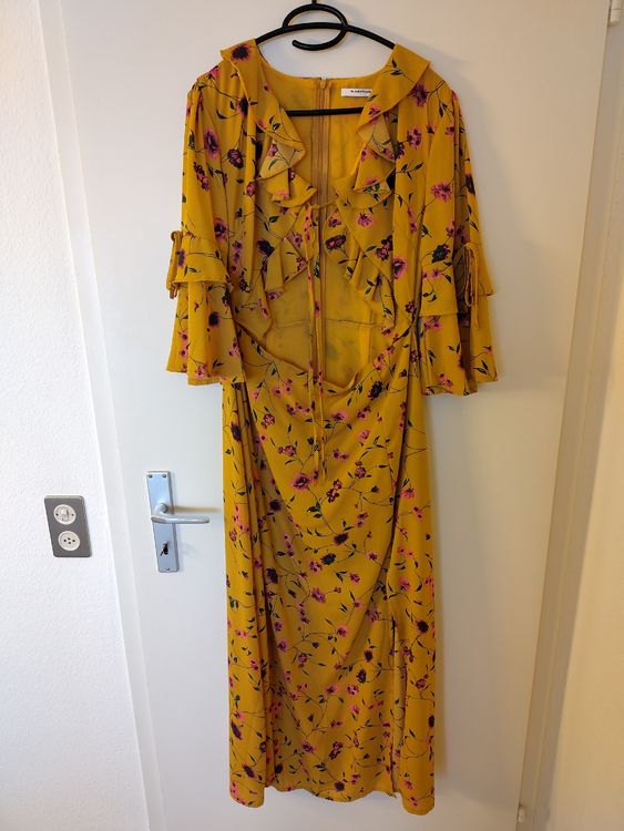 Kleid Cut Out Bauch