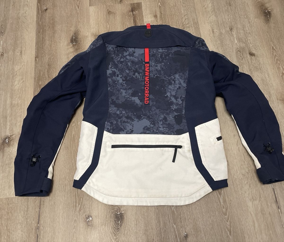 BMW Kleiderpakete: BMW Jacke und Hose – Gebraucht aus Wetzikon ZH von Cedi 5