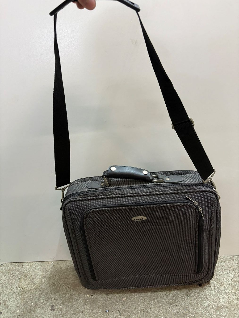 Borse: Laptoptasche/ Noteboocktasche – Usato da Oberentfelden venduto da dar_7gzv