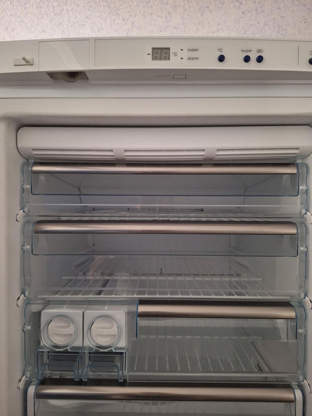 Bosch Congelatori: Gefrierschrank – Usato da Oberwil BL venduto da Julia5 2