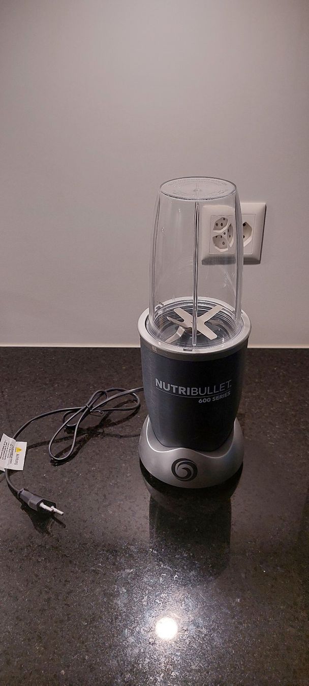 Küchengeräte: Mixer Nutribullet 600Serie – Gebraucht aus Stäfa von and_smile