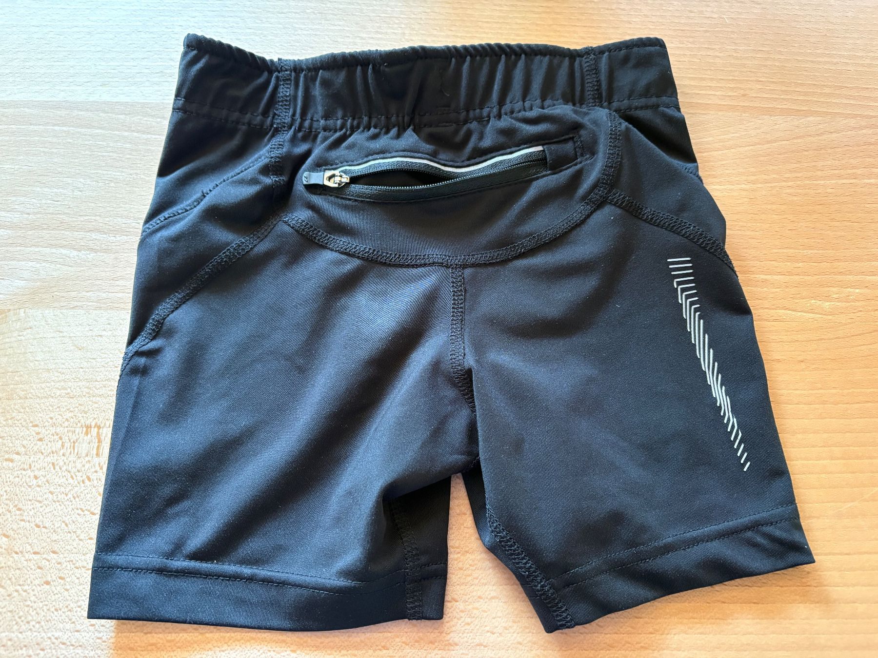 Hosen: Sporthose elastisch ProTouch schwarz Grösse 116 – Gebraucht aus Pfäffikon ZH von rue78 1