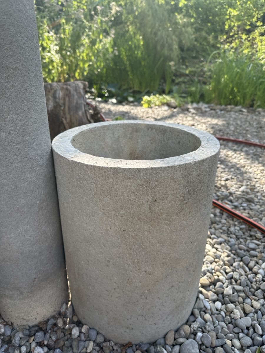 Steine & Dachziegeln: Betonrohr – Gebraucht aus Bern von AKATHA