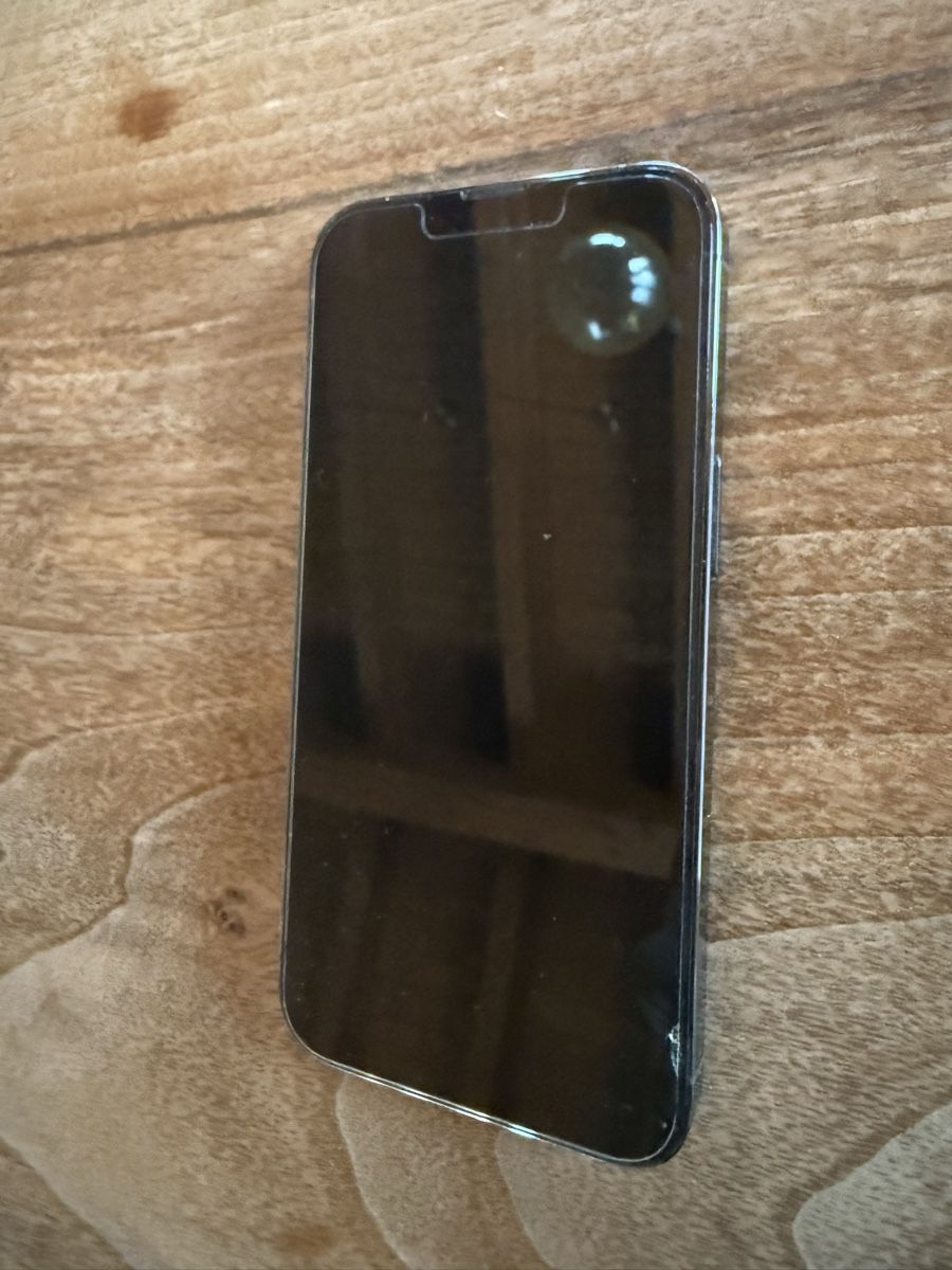 Apple Handys / Smartphones: Apple Iphone 13 pro 256 GB batteria 85% – Gebraucht aus Sementina von Americo1988