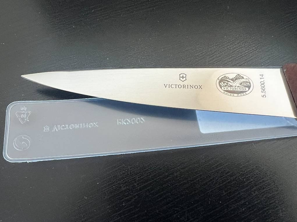 Victorinox Coltelli da cucina: Victorinox Wood Messer 14cm – Nuovo (secondo la descrizione) da Bern venduto da Chnoili 2