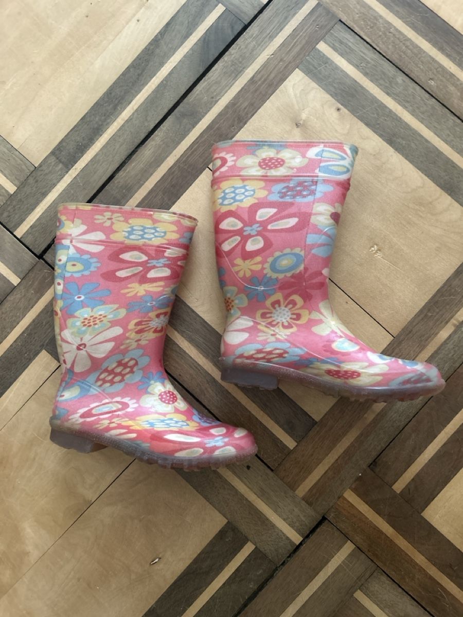 Schuhe für Mädchen: Kinder Gummistiefel Blumenmuster – Gebraucht aus Basel von rosna 2