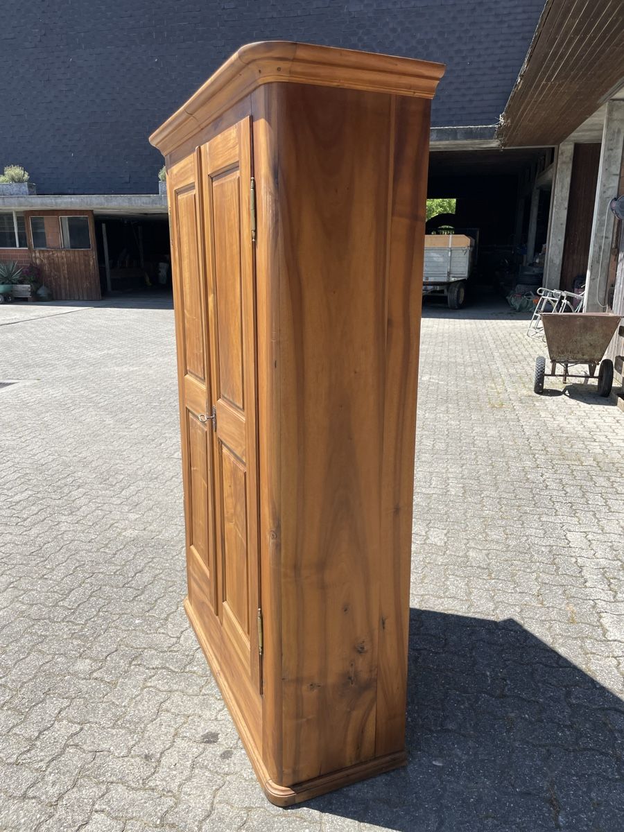 Schränke: Antiker Biedermeier Schrank aus Nussbaum – Gebraucht aus Biel/Bienne von Fluse 5