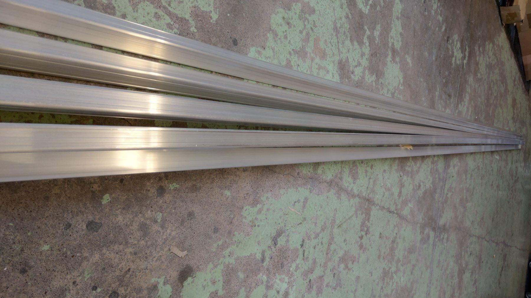 Profile: 4 Meter Aluminium-Kantenschutz 33mm – Neu und originalverpackt aus Däniken SO von Profog1 4