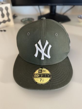 Olive New York Yankees Cap - New Era 59Fifty, Grösse 7 1/8