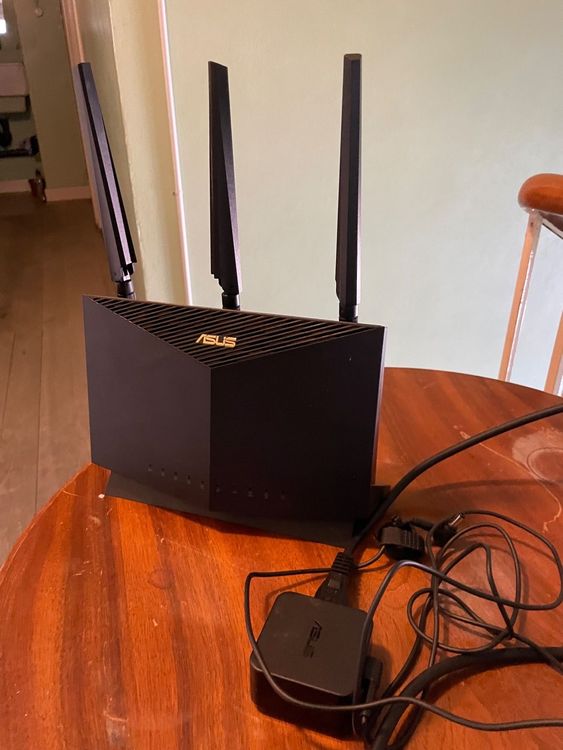 Asus RT-AX86U 5700 Dual-band Gigabit Router (Gebraucht) in Bremgarten b ...