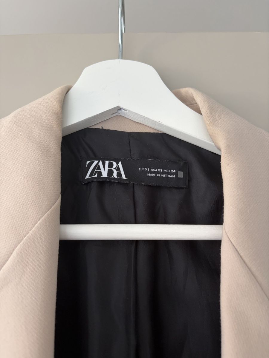 Zara Vestes: Oversized Blazer ZARA – D'occasion à Lenzburg par lejlaimamovic 1