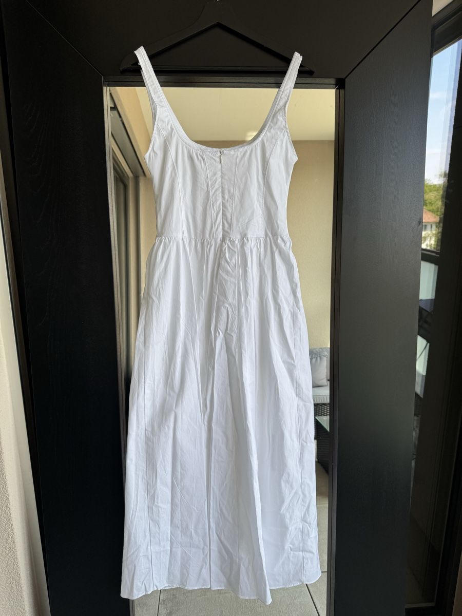 Zara Kleider: Maxi White Dress – Neu (gemäss Beschreibung) aus Seengen von amandasartori 1