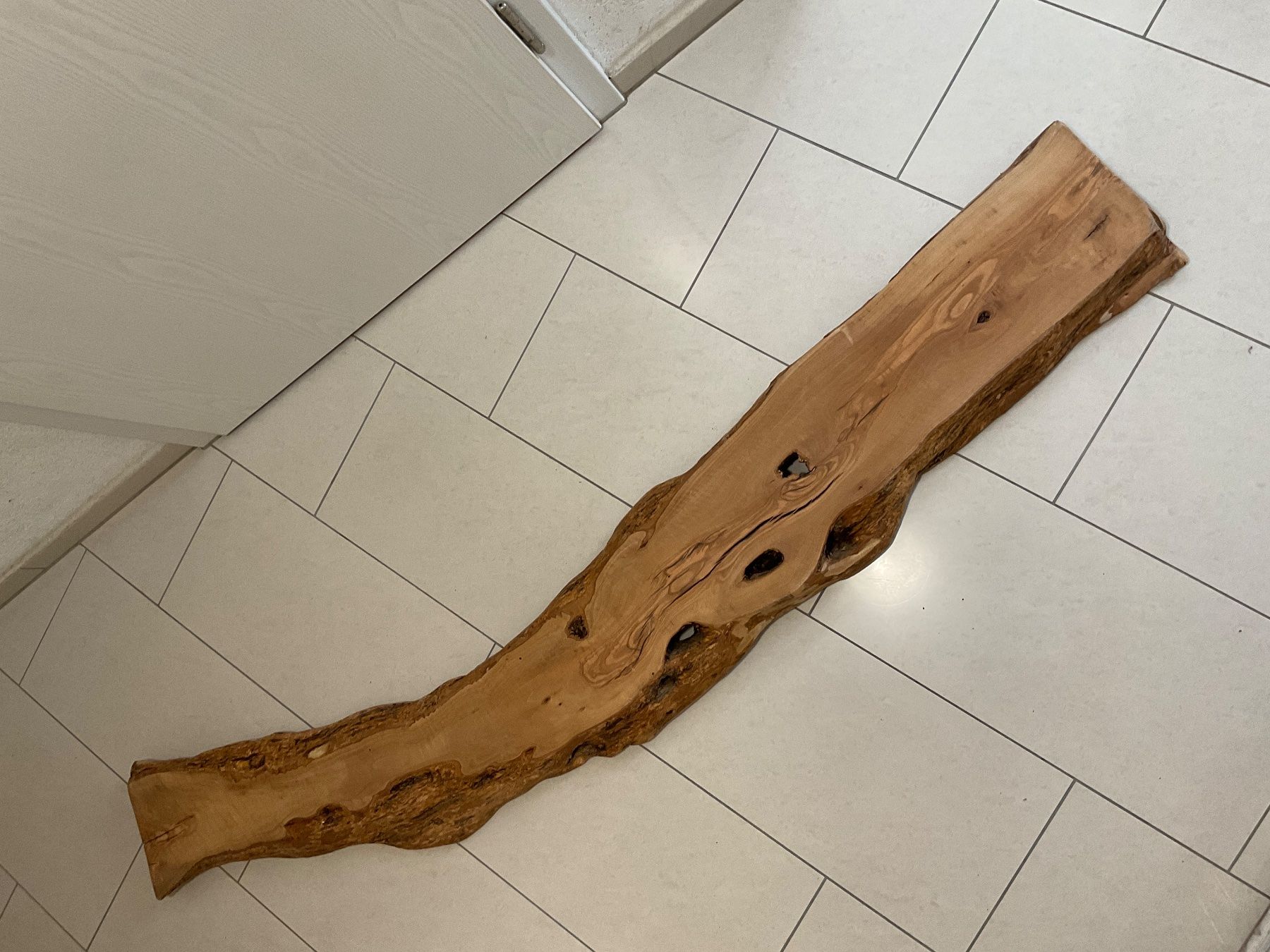 Articoli in legno: Olivenholz-Holzbrett-Olivenholzbrett – Nuovo e nell'imballaggio originale da Thürnen venduto da WoodpeckerAB