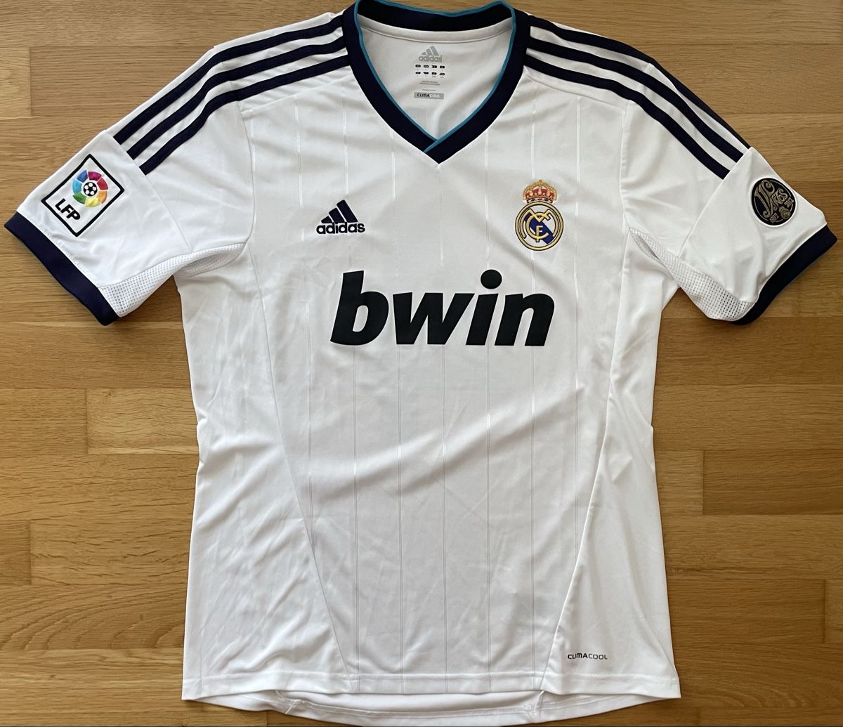 Real Madrid Canottiere & Pantaloni: Original Real Madrid 2012/2013 Ramos – Usato da Windisch venduto da RealJerseys 1