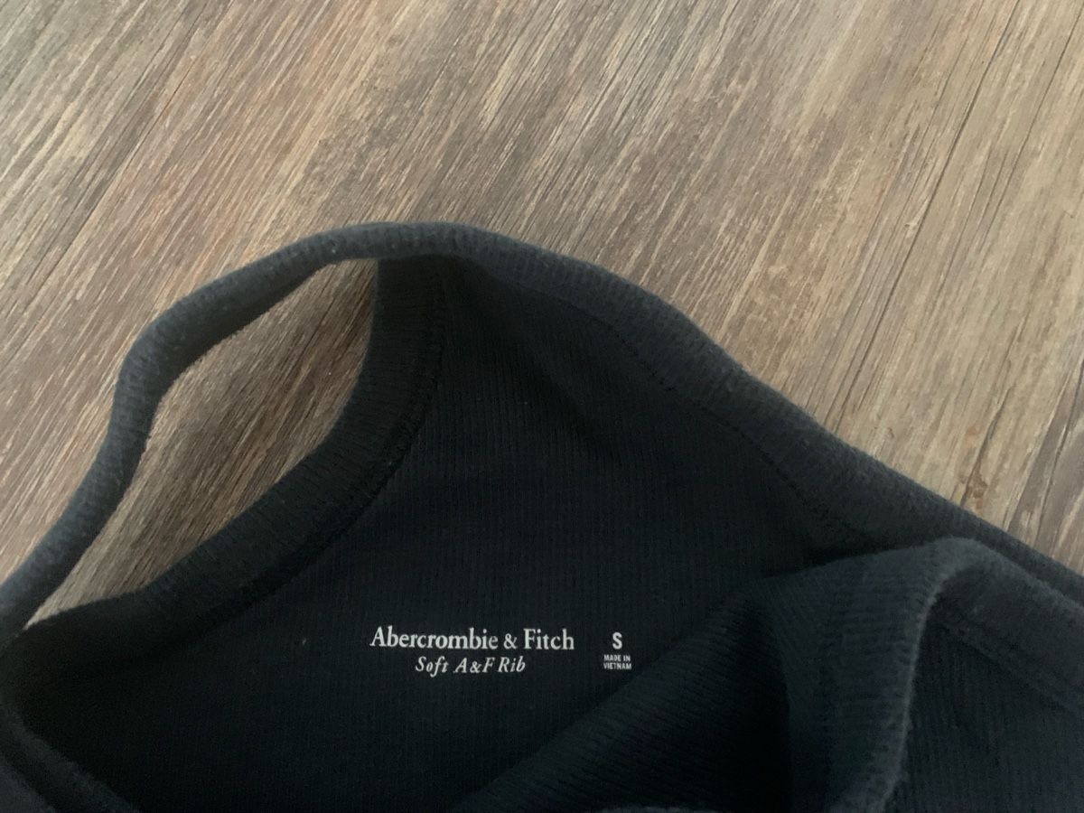 Abercrombie Top: Abercrombie&Fitch Top – Usato da Emmen venduto da ama_8wmn 3
