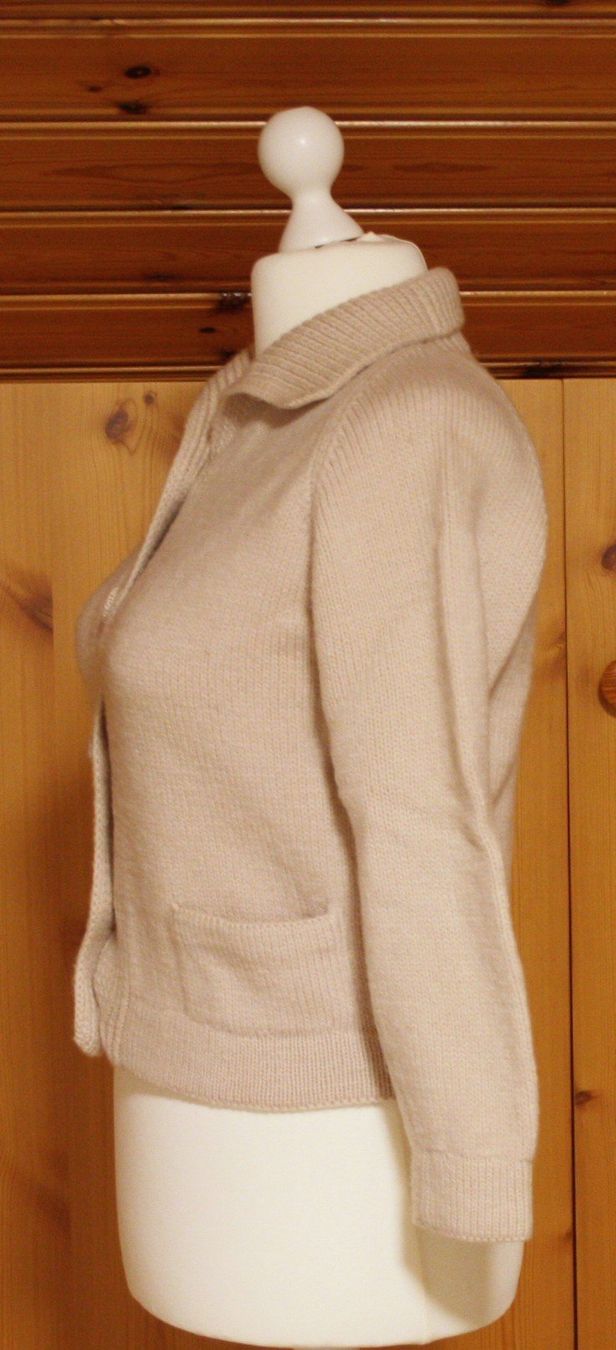 Giacche: Jacke Strickjacke beige Gr. M – Usato da Flüelen venduto da Diversicum-Vintage 3