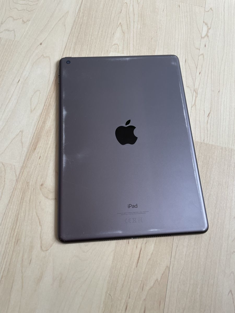 Apple Tablettes PC: iPad Gen 7 128 GB  – D'occasion à Buttwil par Johan66 1