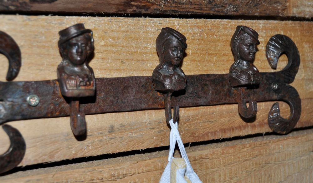 Schmiedeeisen Schlüsselhalter Mit 5 Haken – Handgefertigt, Schwarz, Rustikal, Für Innen & Außen