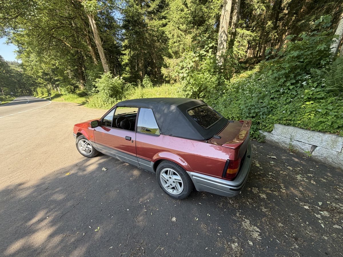 Automobili: Ford Escort – Usato da Lützelflüh-Goldb venduto da DominikHosang
