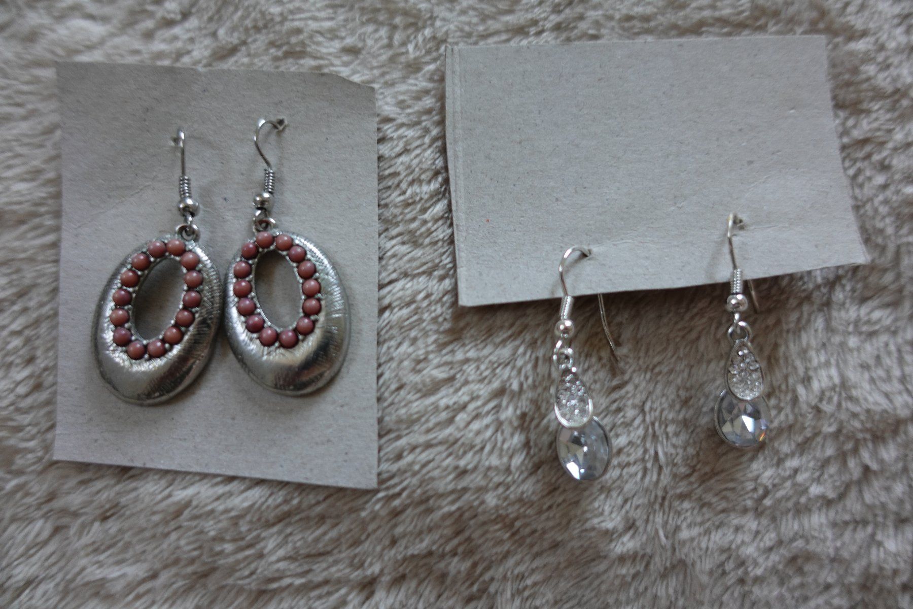Altri gioielli: 1 schönes 23 teiliges Modeschmuck Set – Usato da rorschach venduto da bab_2yt6 1