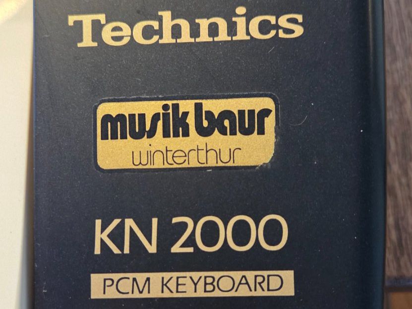 Technics Strumenti musicali: Technics KN 2000 PCM Keyboard gebrauchter Zustand – Usato da Kloten venduto da Jaunin 1