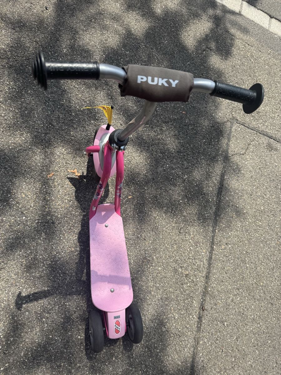 Puky Véhicules pour enfants: Dreirad Roller Puky pink Kinderroller gebraucht – D'occasion à Zürich par oase69 3